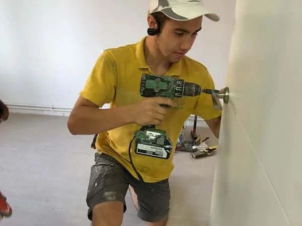 reformas integrales cocinas & baños les corts Barcelona innovalini #Puertas lacadas 5 v en el barrio de les corts, reforma integral cocina baño innovalini francis
